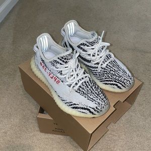 Yeezy Boost 350 V2 Zebras size 6